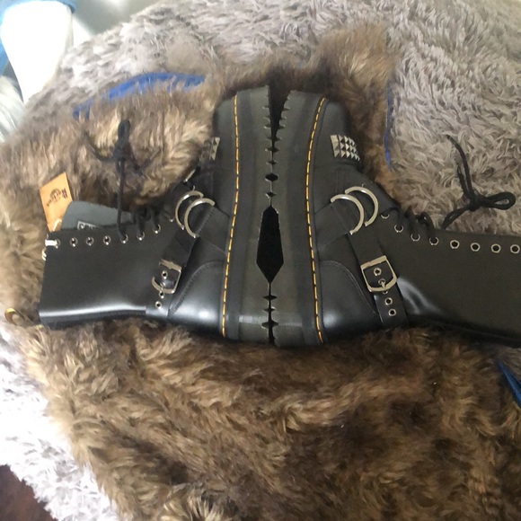 Dr martens hi Jadon studded boots - Picture 5 of 10
